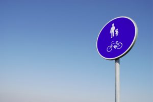 Billigare för kunder som går och cyklar